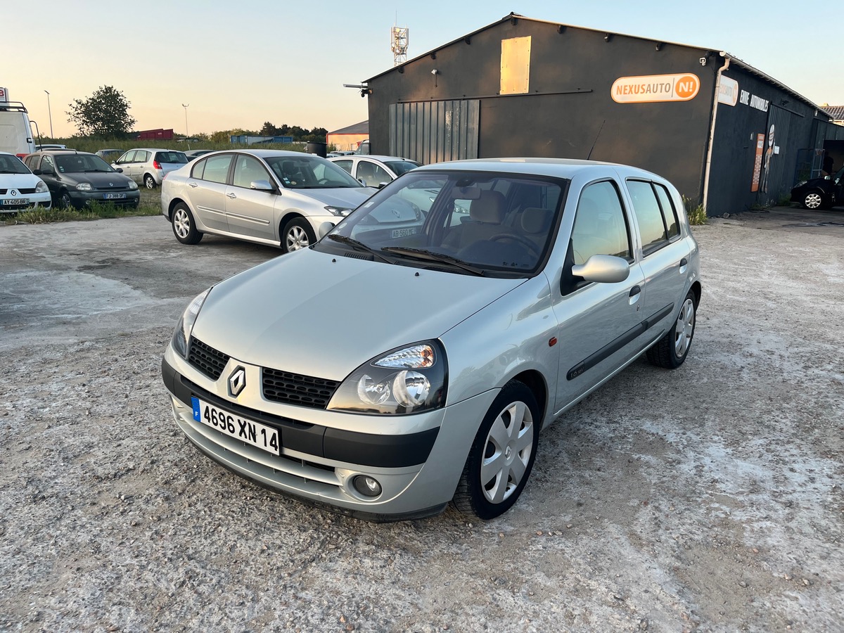 RENAULT Clio privileg