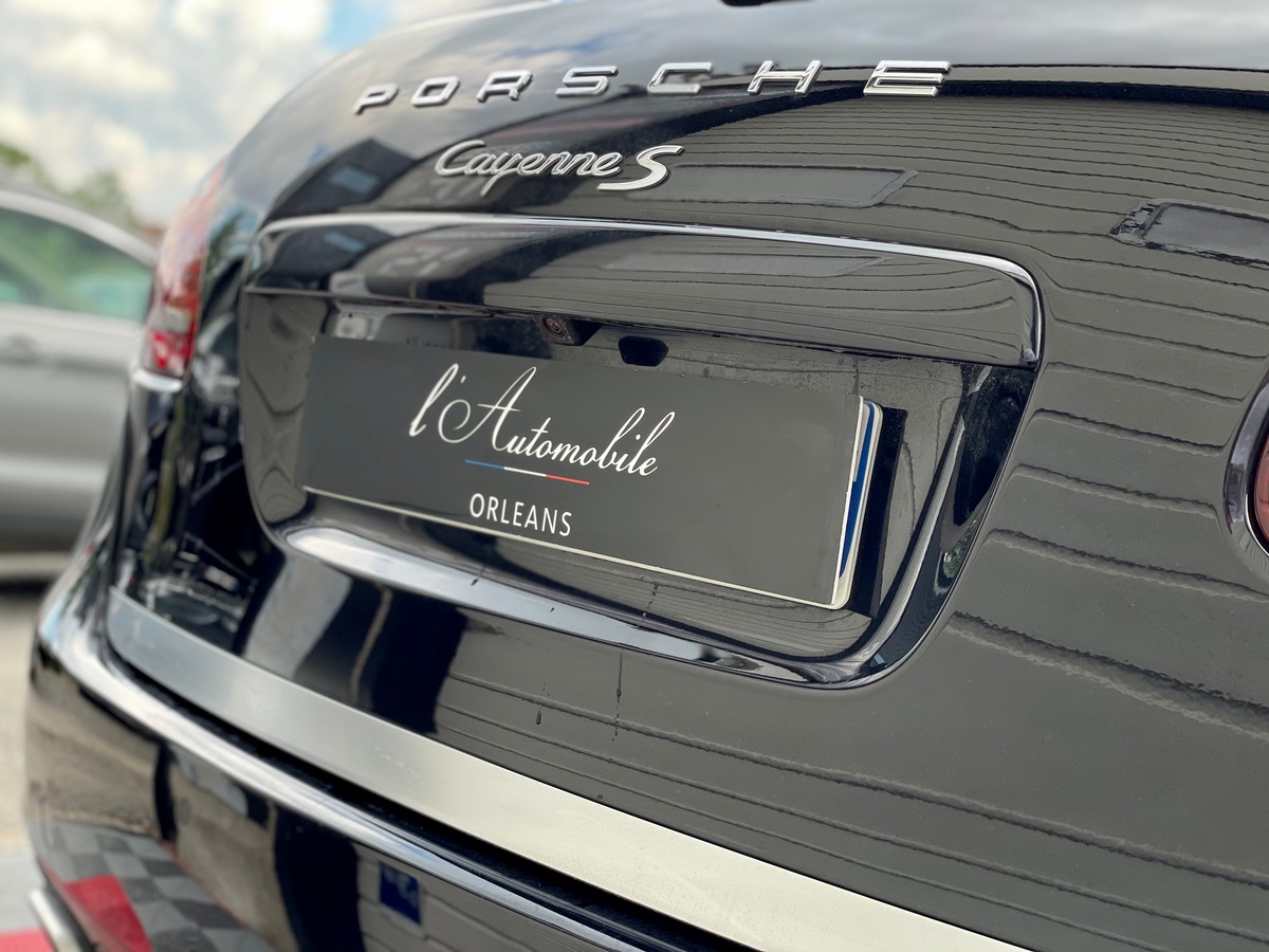 Porsche Cayenne S V8 4.2 TDi DPF 382 AWD b