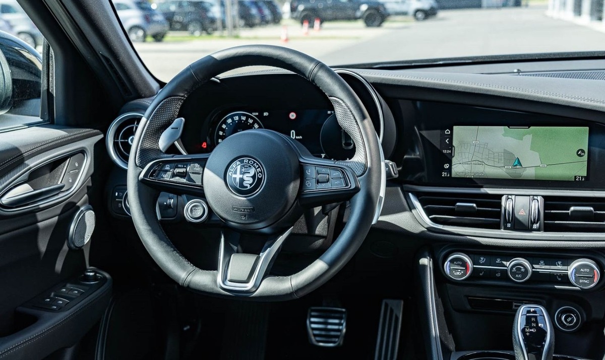 Alfa Romeo Giulia 2.2 Diesel 210ch Veloce Q4 AT8 Harman-Kardon