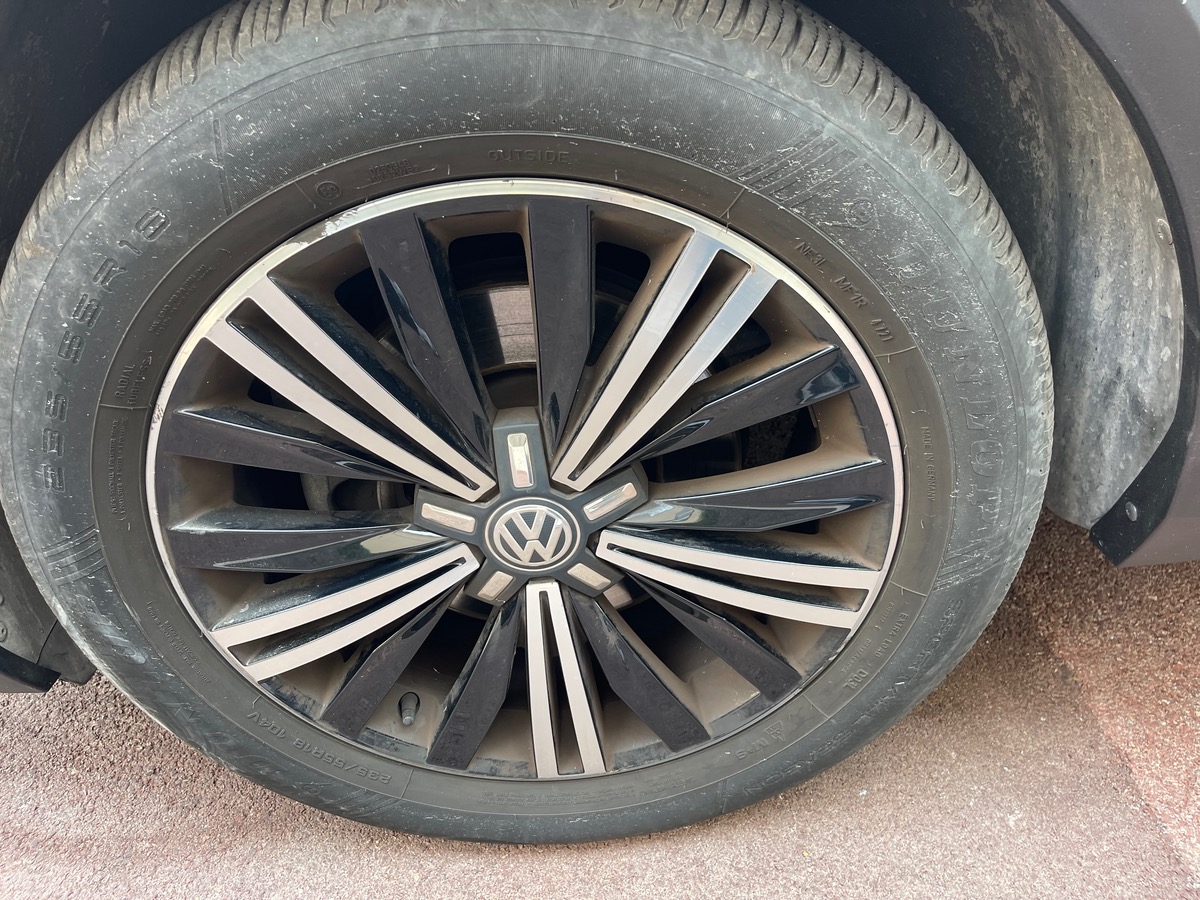 Volkswagen Tiguan 1.4 TSI 150 CV / Virtual Cockpit / Toit Ouvrant / Caméra / Intérieur Cuir