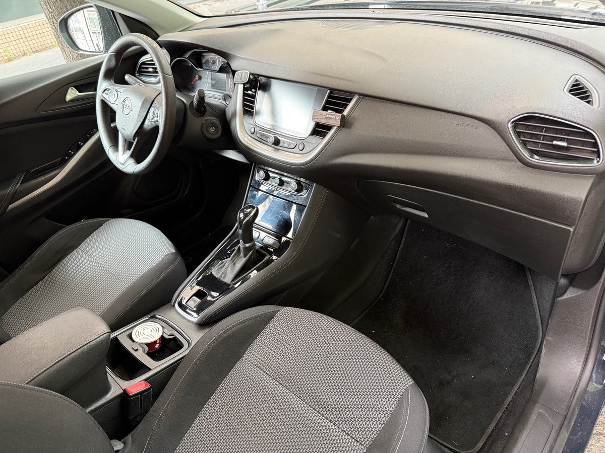 Opel Grandland X 1.5 CDTI EAT8 130 cv Boîte auto Carplay