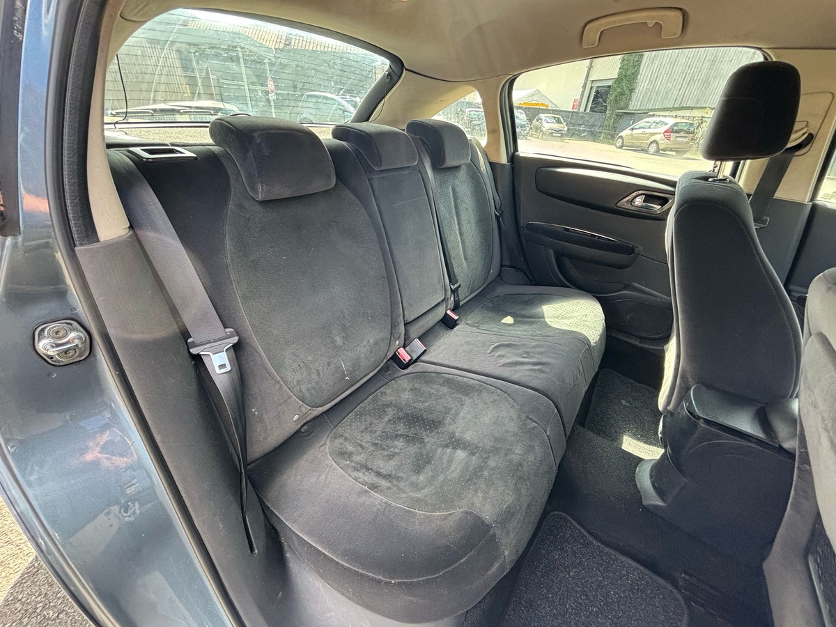Citroën C4 1.6 HDi 110 Exclusive-Distribution Neuve-Garantie