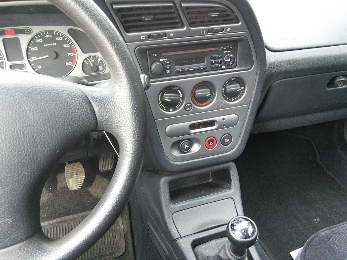 Peugeot 306 1.6 90cv boulevard CLIM
