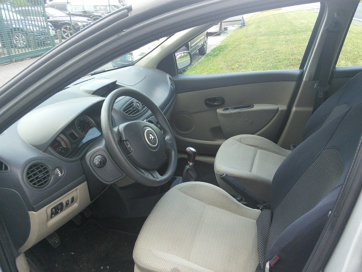RENAULT Clio III III 1.5 dCi 68 CLIM