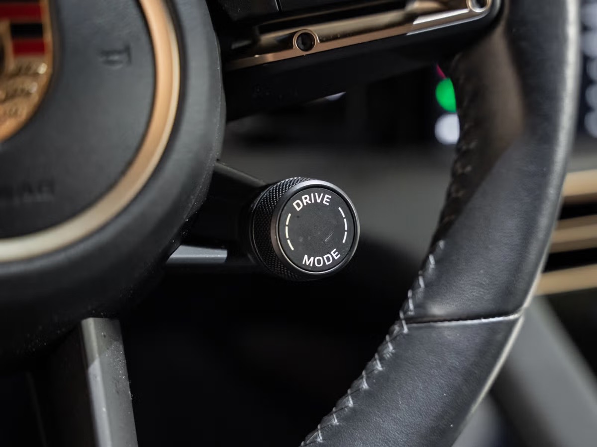 Porsche Taycan 4S Sport Turismo 571CH Performance Battery+ Chrono/Pano/360/Bose/Inno/Siège chauffant
