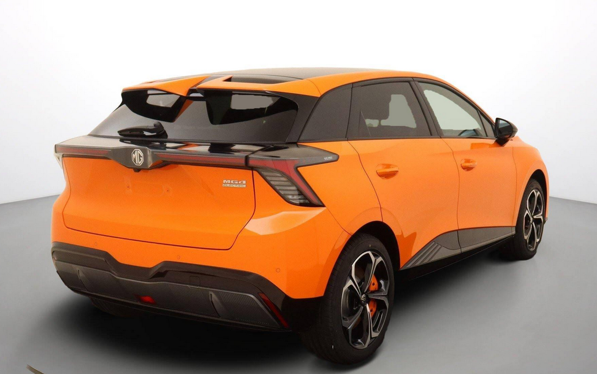 MG MG4 X-POWER 64 kWh