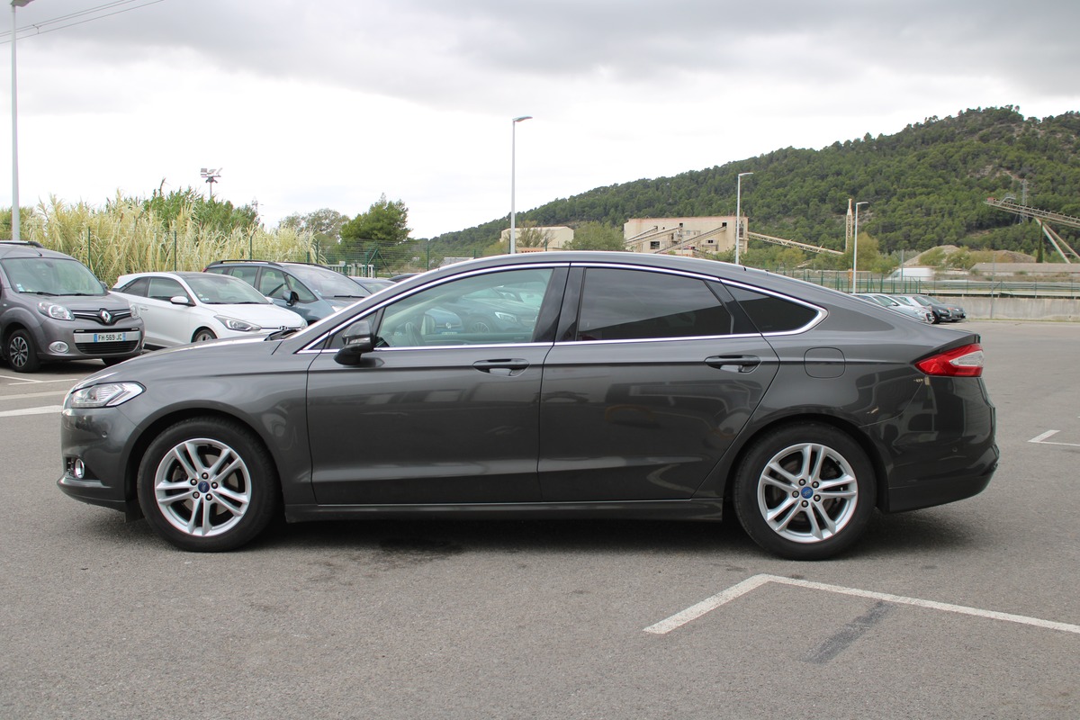 Ford Mondeo 2.0 TDCi 150ch Titanium PowerShift 5p - Garantie 12 Mois