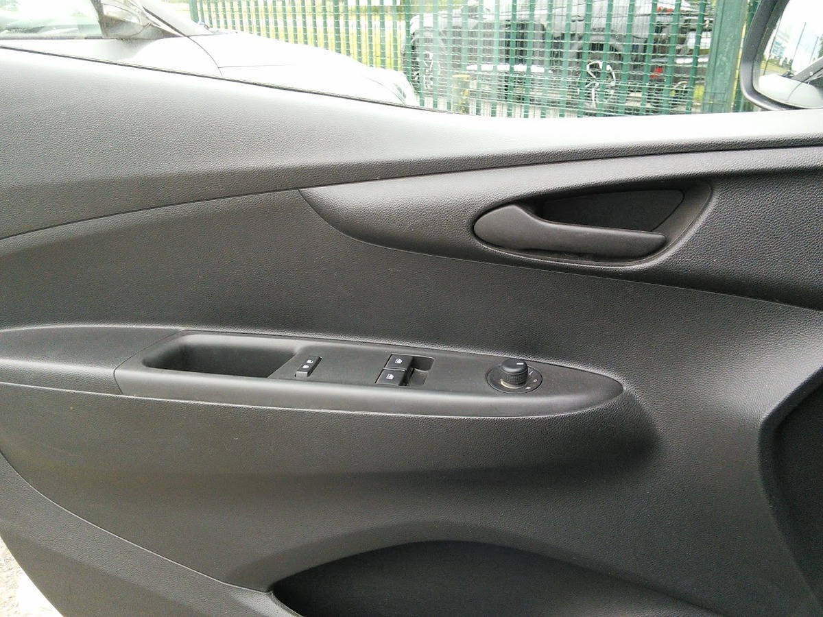 Peugeot 306 1.6 90cv boulevard CLIM