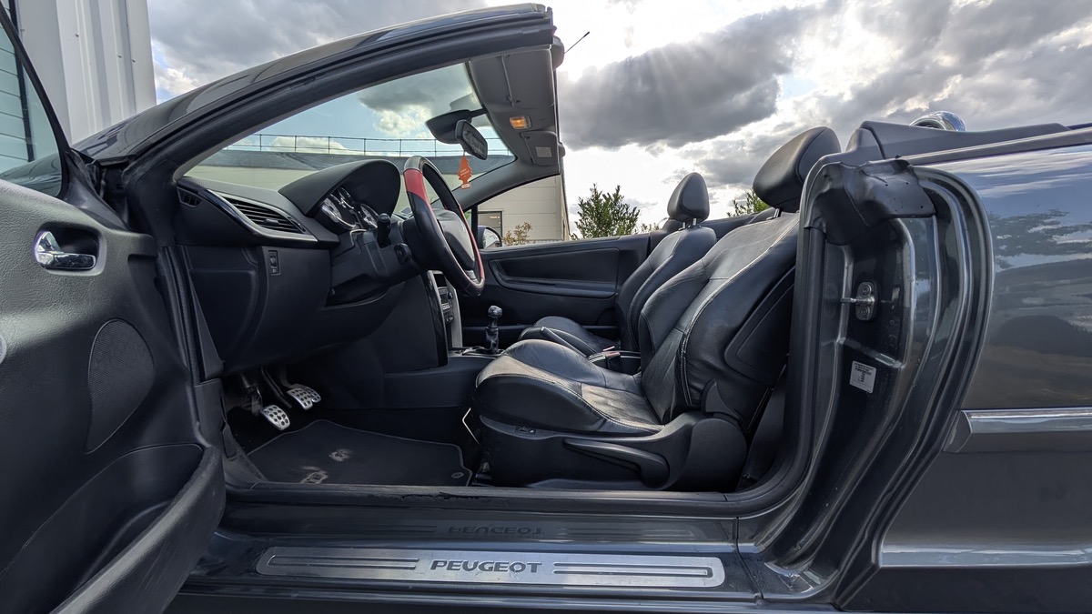 Peugeot 207 CC Pack Sport 1.6 VTI 120