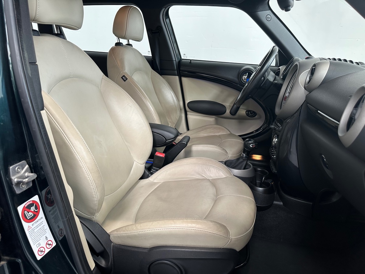 Mini Countryman D ALL4 143cv Pack Red Hot Chili