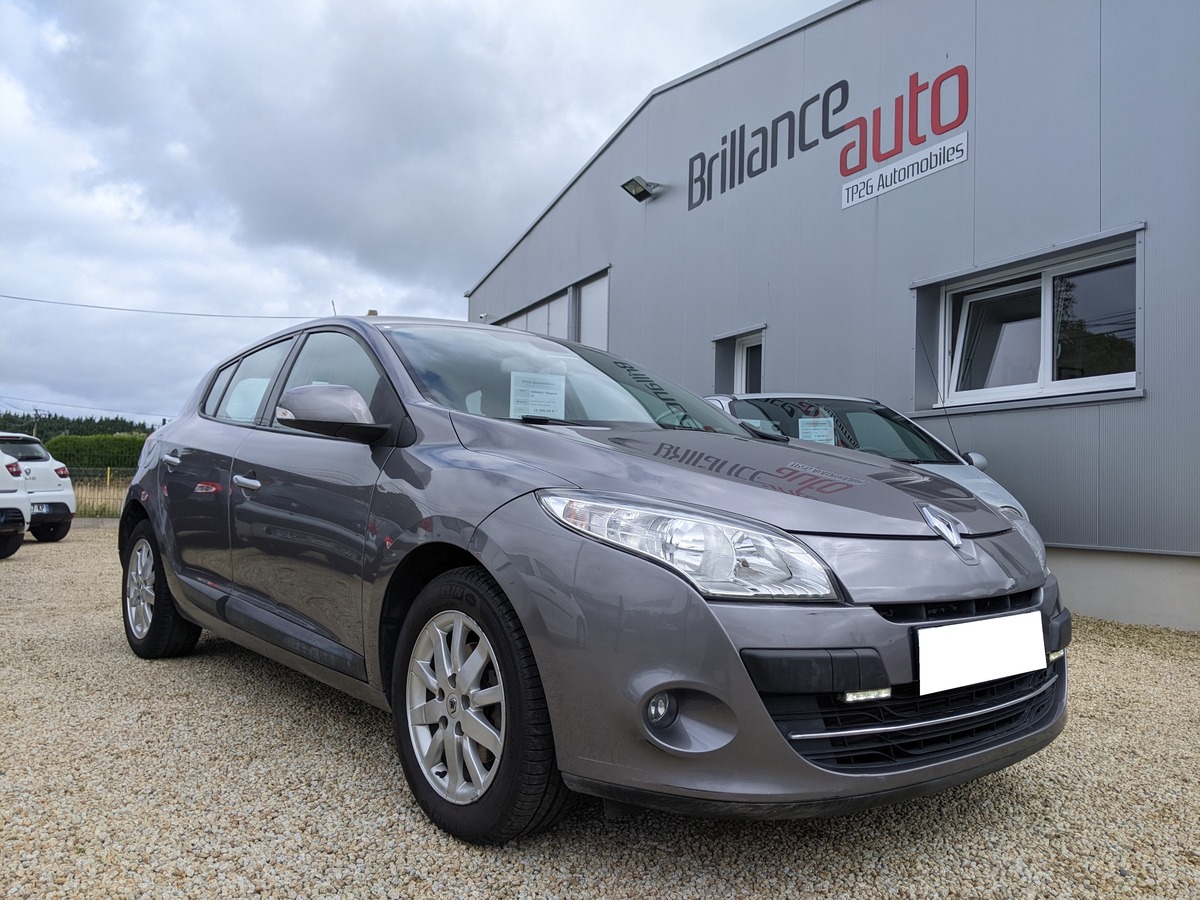 RENAULT Megane III Dynamique 1.5 dCi 110 Boite Automatique