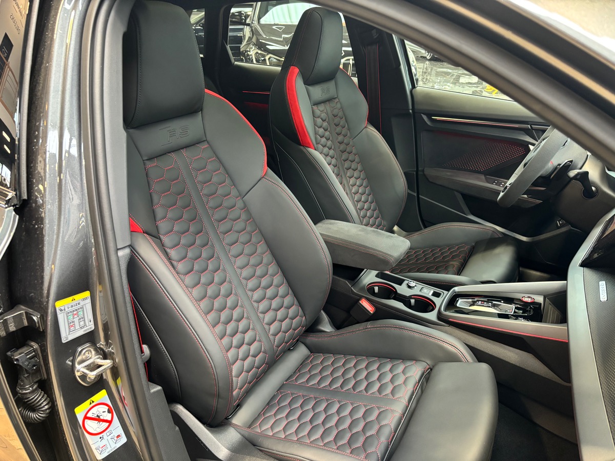 Audi RS3 SPORTBACK 2025 2.5 TFSI 400 QUATTRO S TRONIC 7