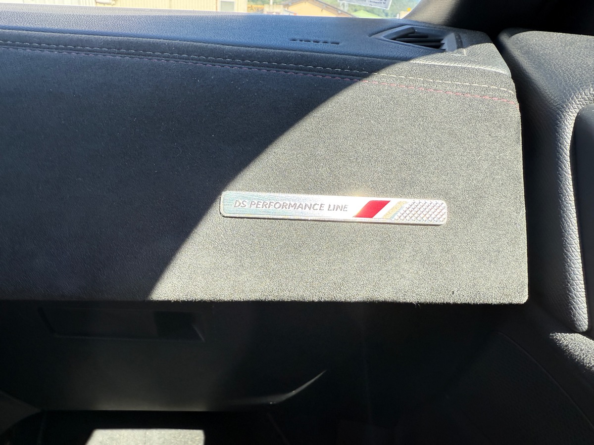 Citroën DS3 CROSSBACK 130 BLUEHDI EAT8 PERFORMANCE LINE, SUIVI COMPLET, CARPLAY