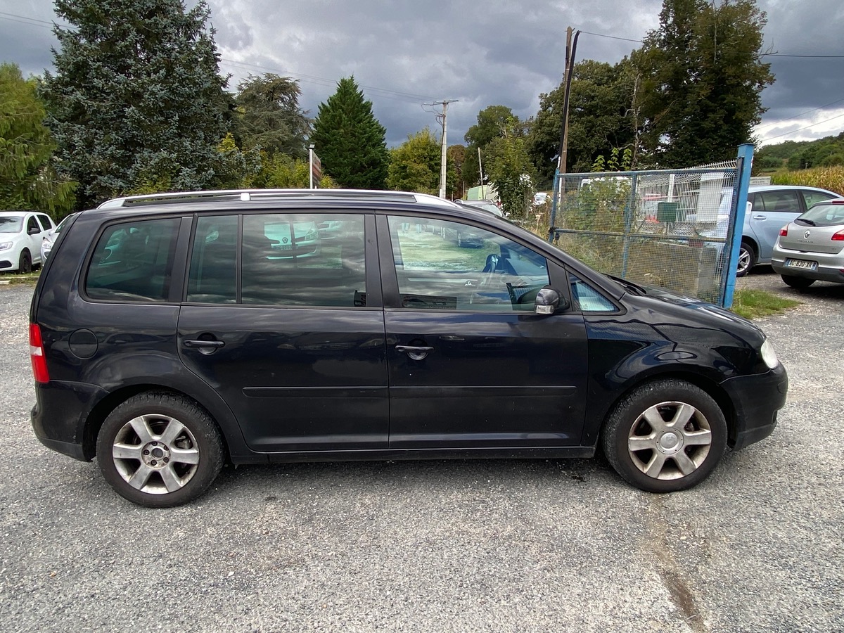 Volkswagen Touran 2.0 tdi 140cv boite auto entièrement révisé et garantie 3 mois