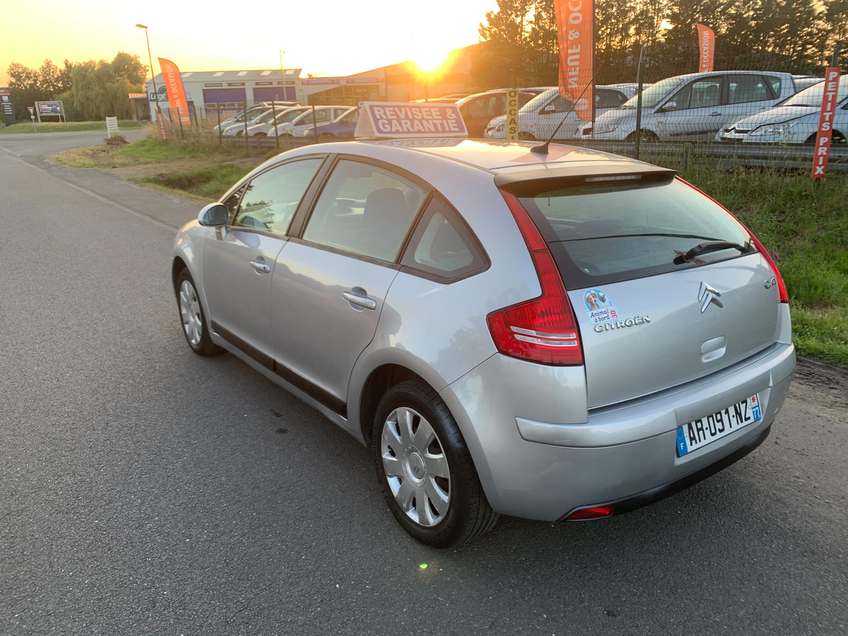 Citroën C4 1.4i 16v  90CV 114014KM