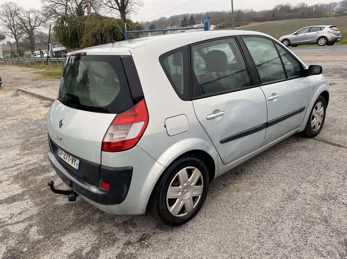 RENAULT Scenic 1.9 dci 120cv 260034km