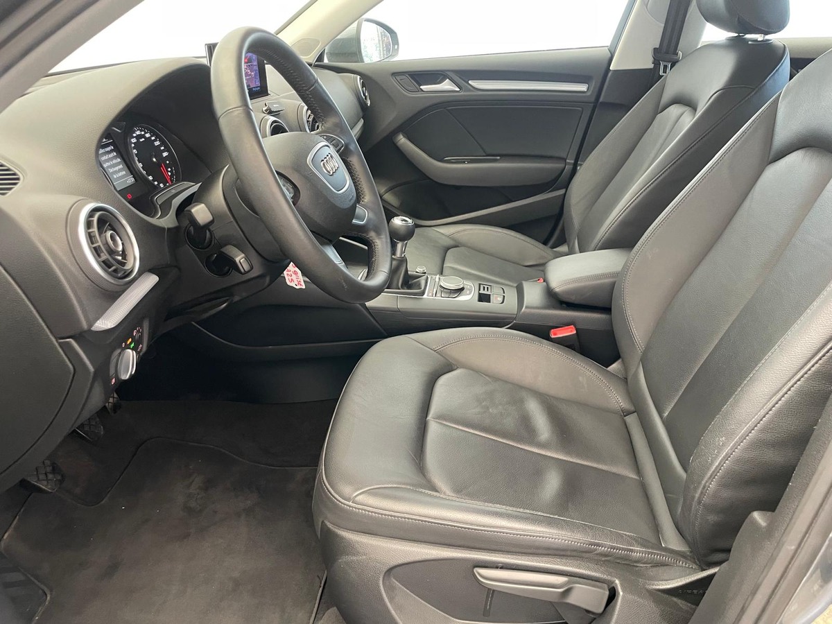 Audi A3 Sportback 1.6 TDI 105   AMBIENTE
