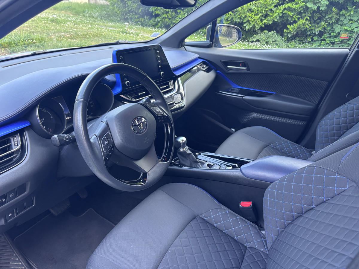 Toyota C-HR C-HR