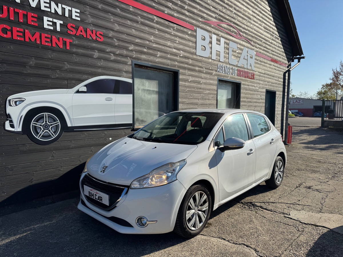 Image: Peugeot 208 1.2 ptec 82cv