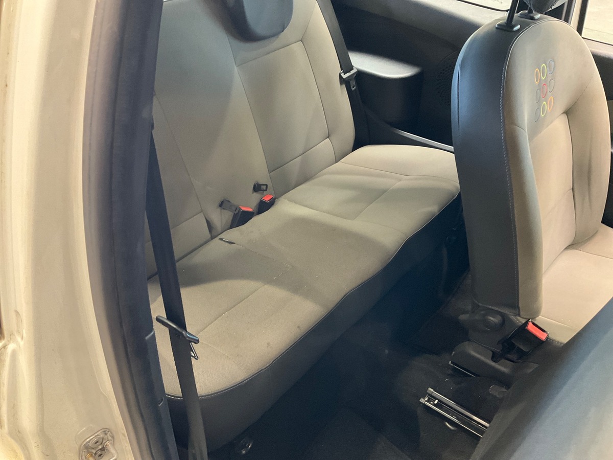RENAULT Twingo II 1.2i 60 Authentique