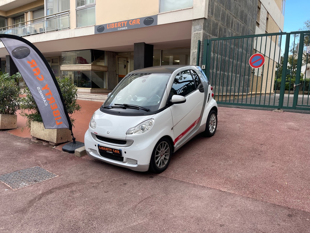 Smart FORTWO 1.0 84 CV Turbo / Grand Ecran CarPlay / Toit Panoramique /