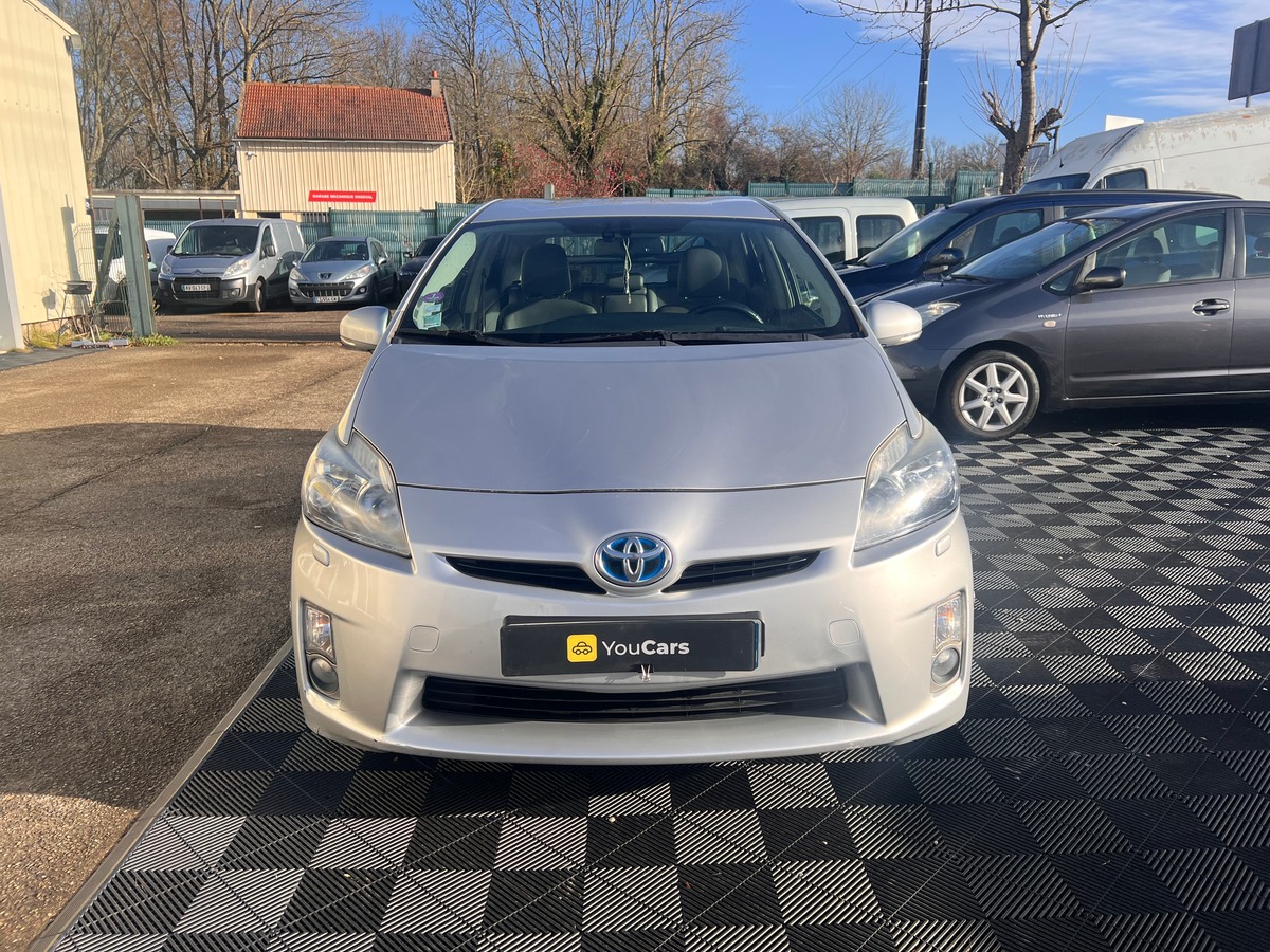 Toyota Prius III 1.8 136 Hybrid 99 cv Boîte auto - CAMERA DE RECUL - SIEGES CHAUFFANT