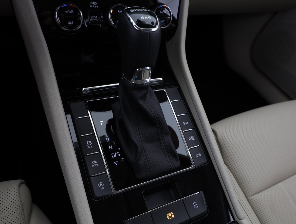 Skoda Superb LAURENT & KLEMENT 2.0TSI