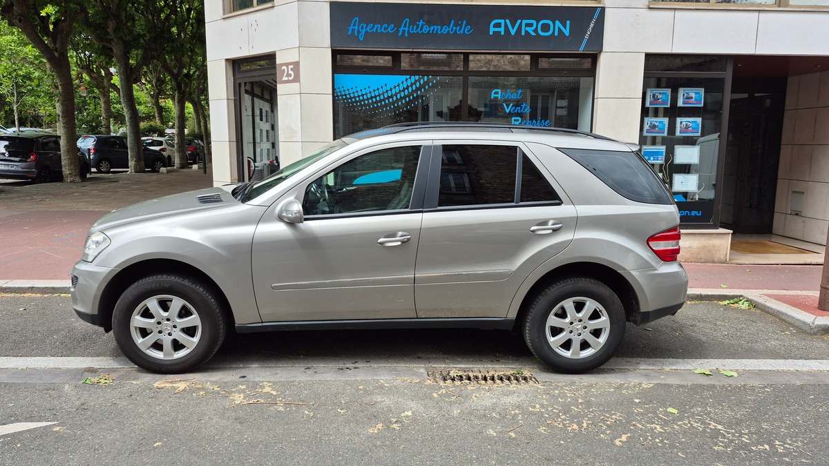 Mercedes-Benz Classe M II ML 320 CDI 7G-TRONIC