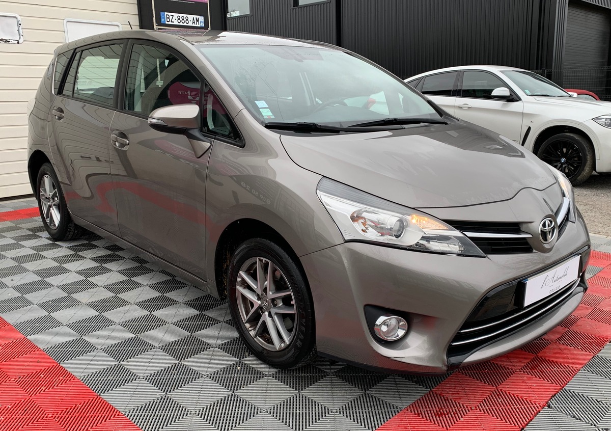 Toyota Verso Phase 2 1.6 D-4D 112 ch FEEL 7PL e