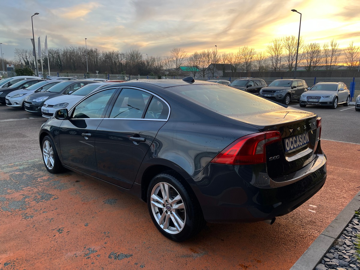 Volvo S60 II D3 2.0 TDi SAS SUMMUM 163 CH