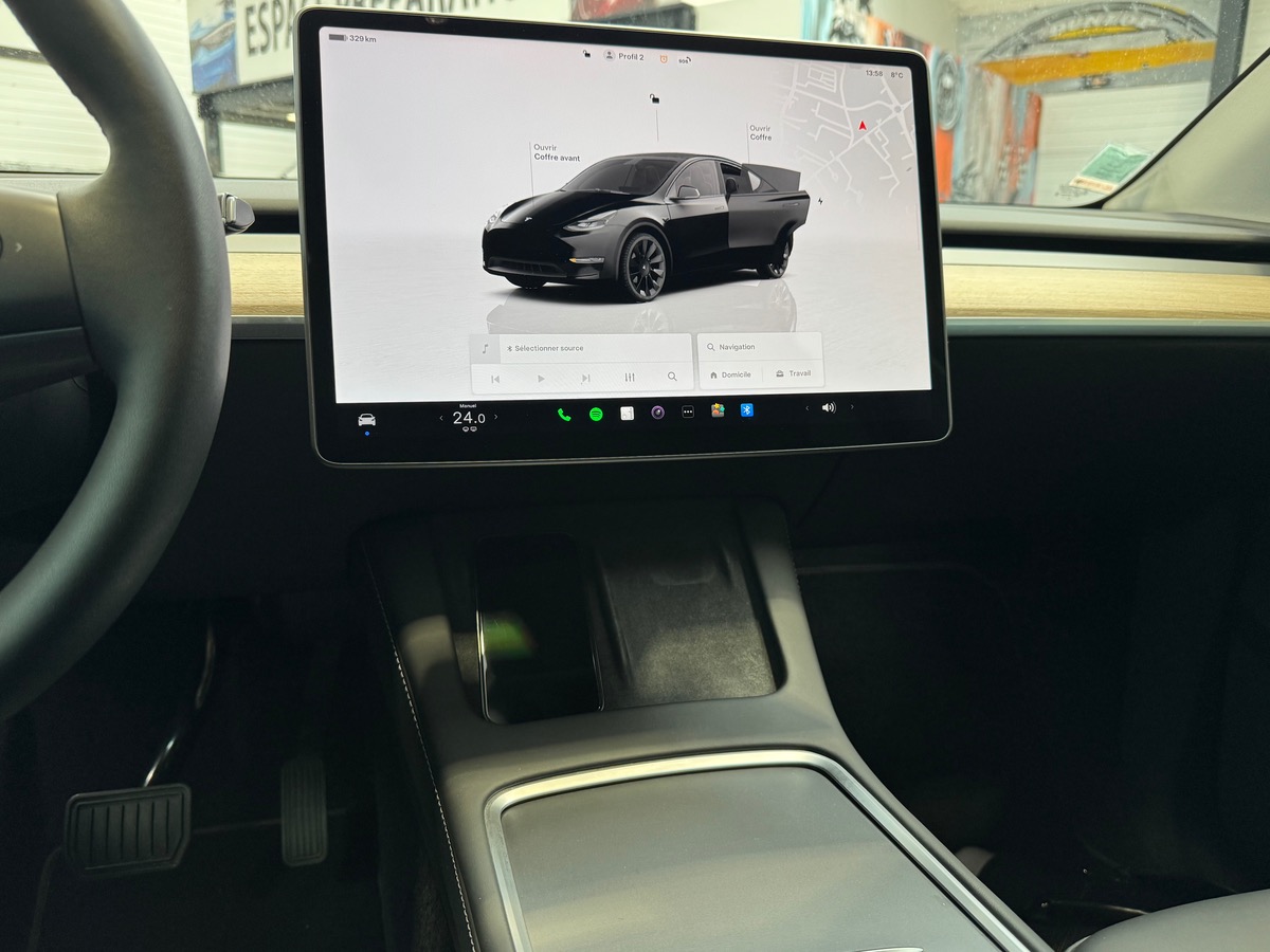 Tesla Model Y 347 cv PREMIÈRE MAIN AUTOPILOTE