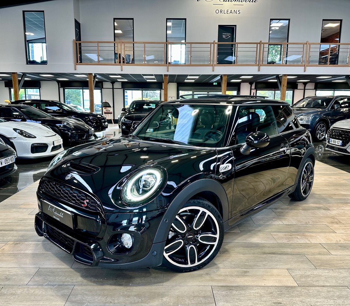 Mini Mini III 3P 2.0 192 Cooper S JCW BVA7 Full Black b