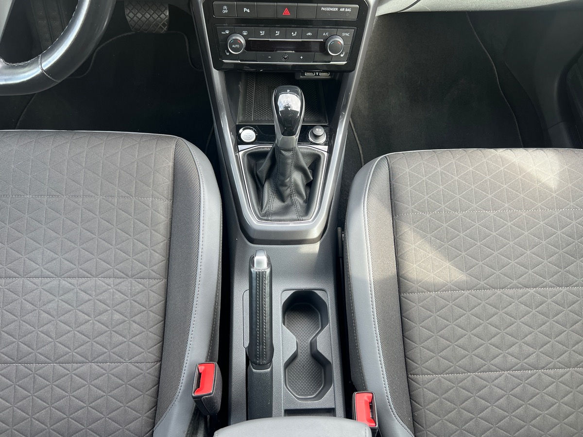 Volkswagen T-Cross 1.6 TDI  95ch DSG7 CARAT, SUIVI COMPLET, CAMERA DE RECUL, SIEGES CHAUFFANT
