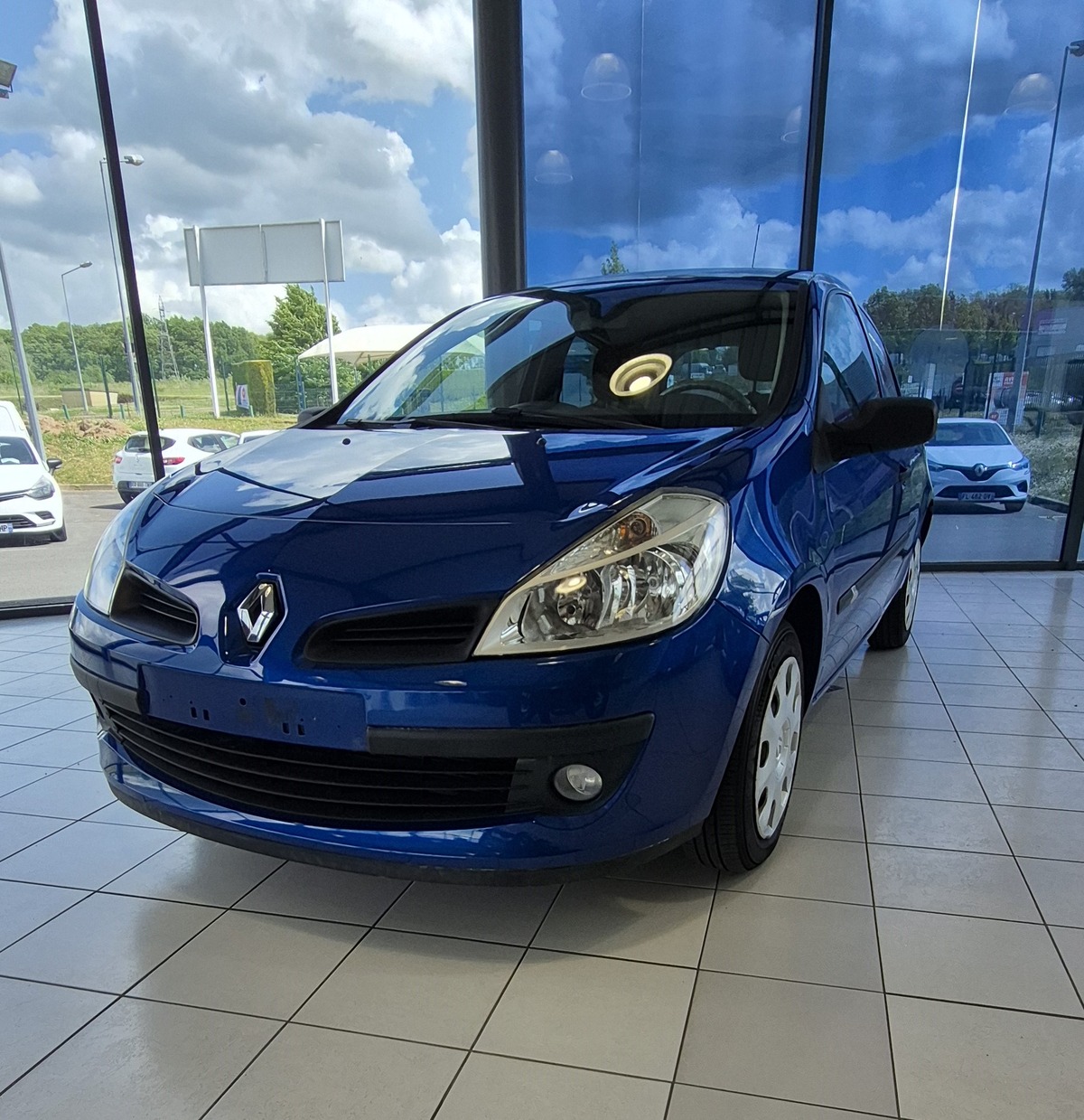 RENAULT Clio III 1.2L  75CV