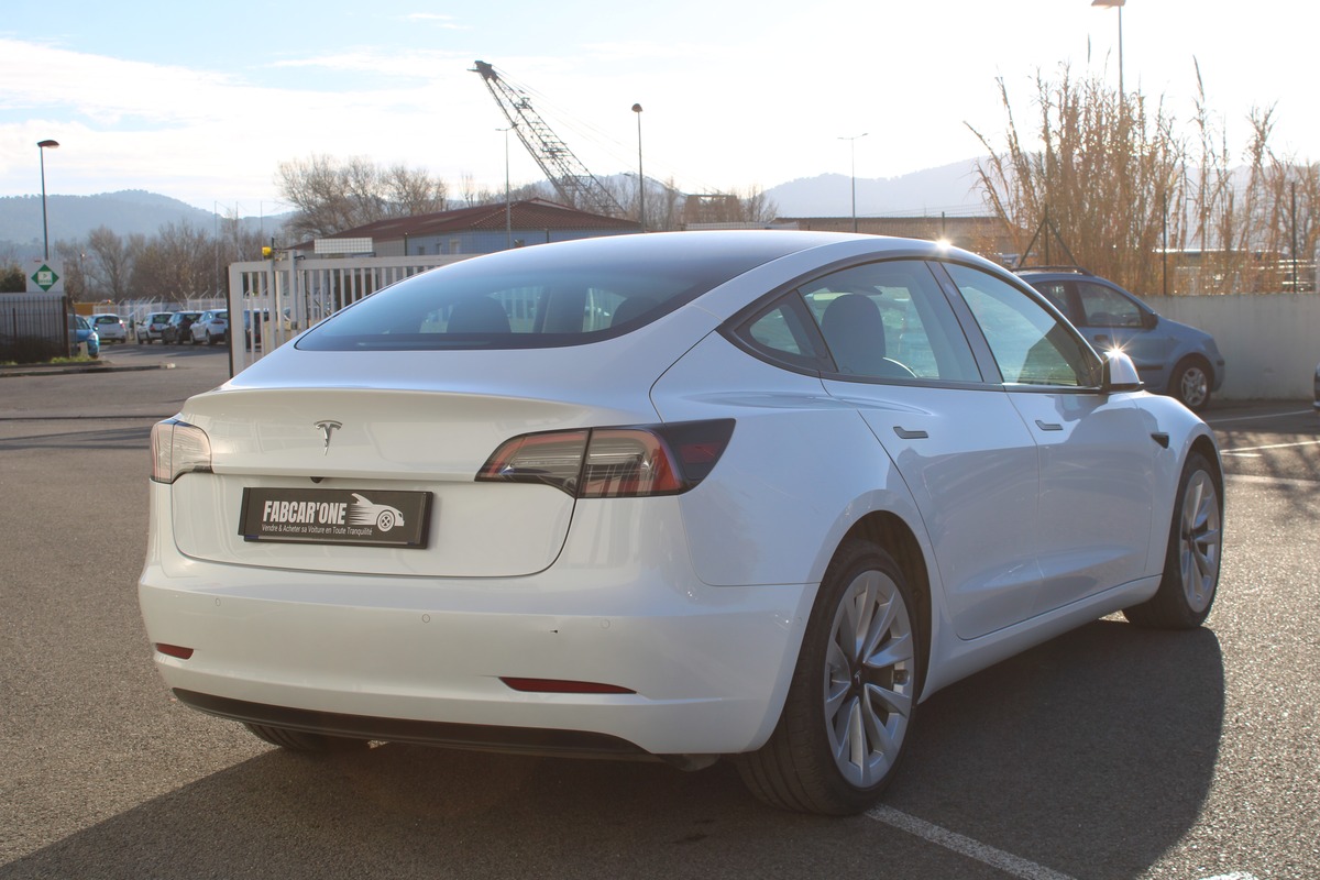 Tesla Model 3 Propulsion 60 kWh LFP - 1ere main - Garantie TESLA Mars 2026