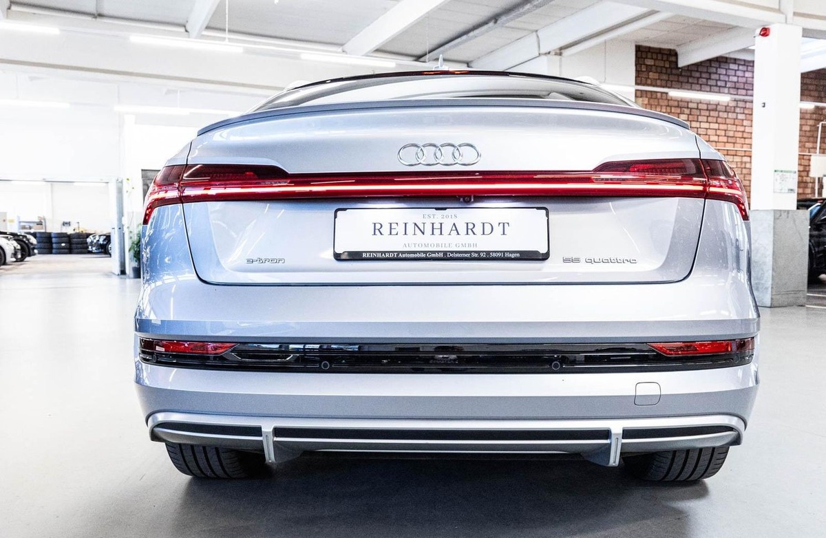 Audi e-tron Sportback 55 408ch S Line e-quattro Toit ouvrant