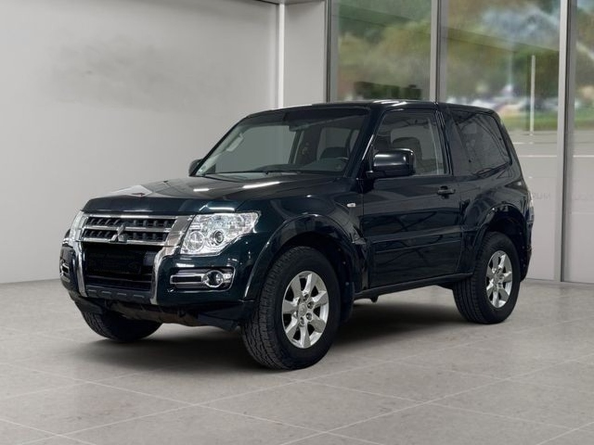 Mitsubishi Pajero 3.2 DI-D, 1ère main, inspection neuve