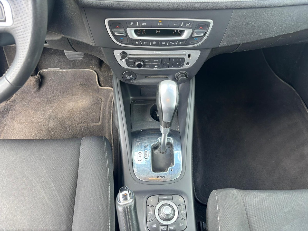 RENAULT Megane 3 Coupé 1.5 Dci 110 BVA Dynamique - Révisée - Garantie