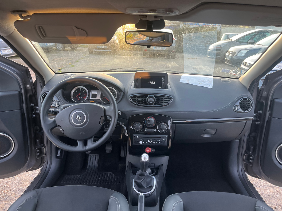 RENAULT Clio 1.5 dci 217665km