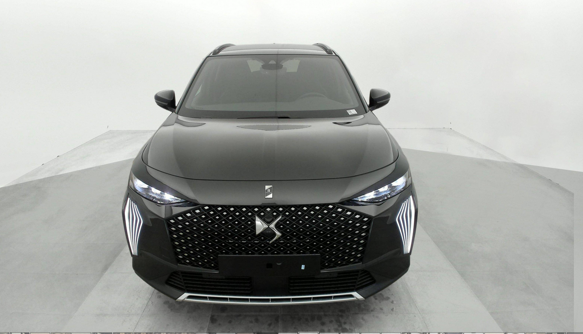 DS DS 7 BlueHDi 130 EAT8 Pallas  Prix catalogue 51 650,00 € TTC