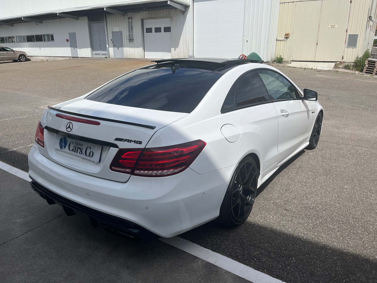 Mercedes-Benz Classe E Coupé 550 AMG V8 BI-TURBO 408ch