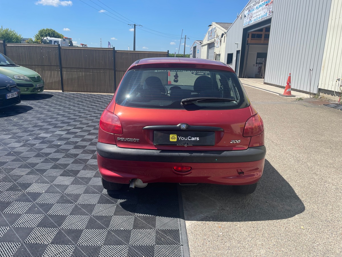 Peugeot 206 1.4 BOITE AUTOMATIQUE - CLIMATISATION - POSTE BLUETOOTH