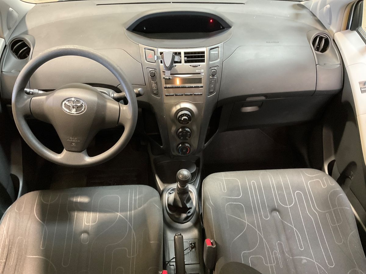 Toyota Yaris II 1.33 VVTi 100