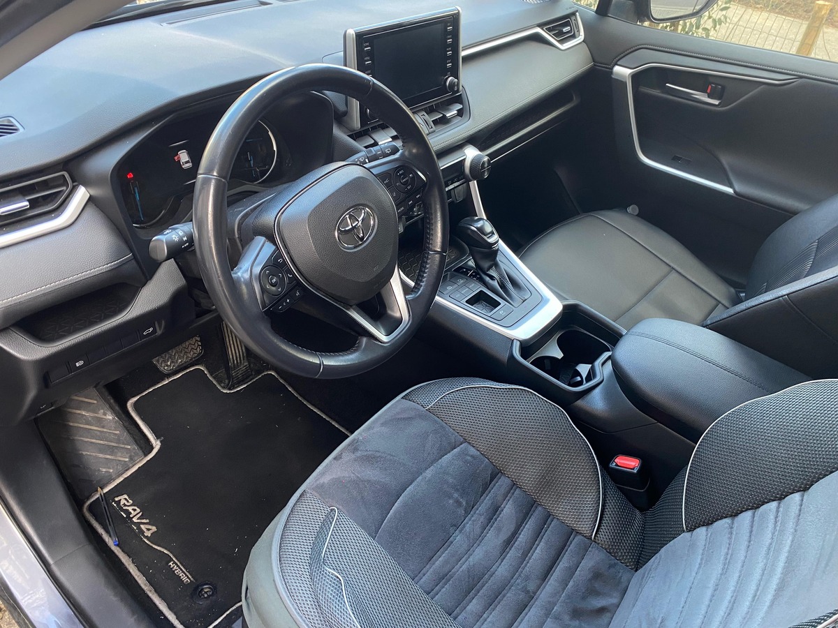 Toyota RAV4 Dynamic 2WD 218ch Carplay