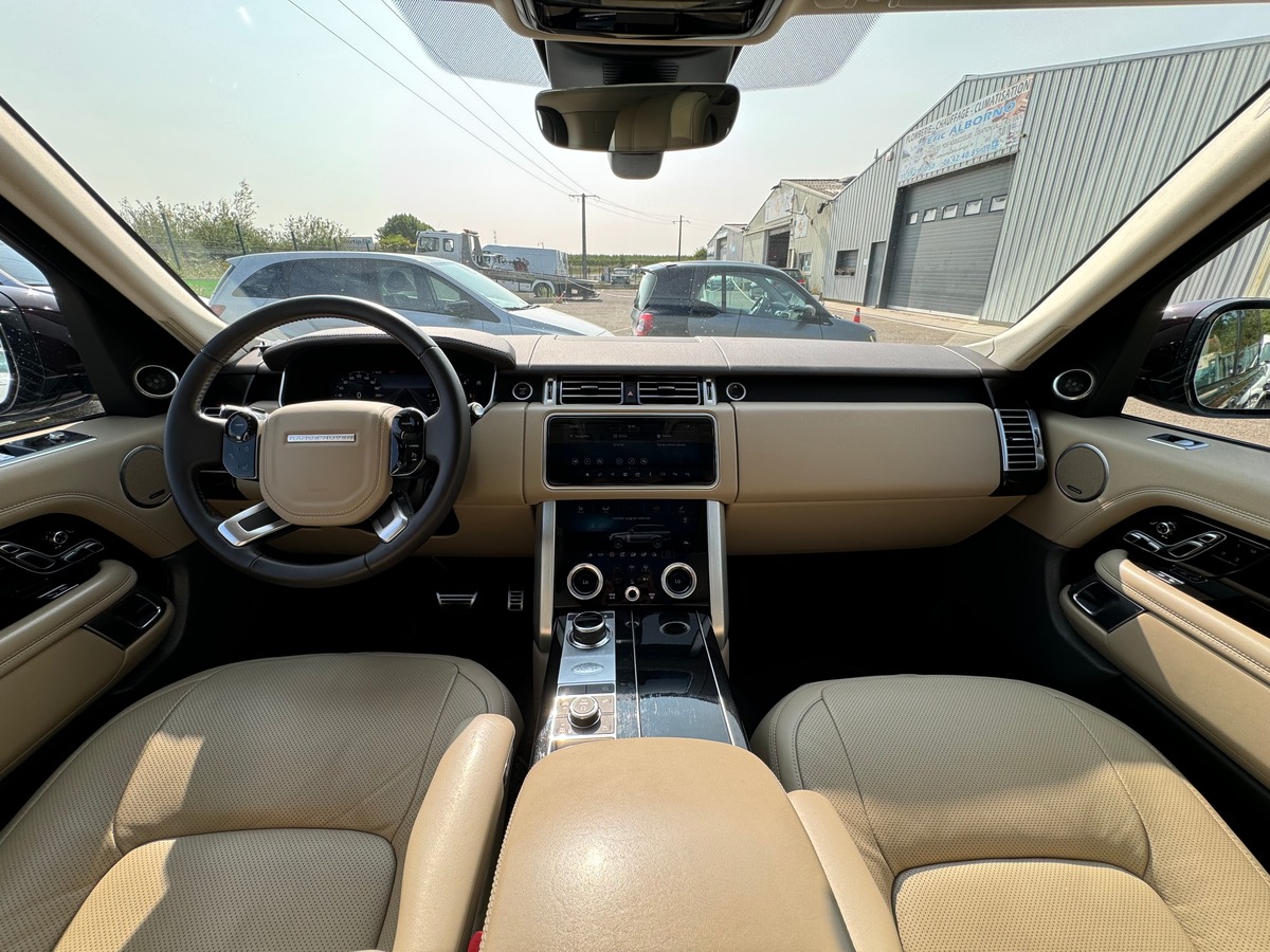 Land-Rover Range Rover IV VOGUE (2) 3.0 D300 AUTOBIOGRAPHY 1 ERE MAIN