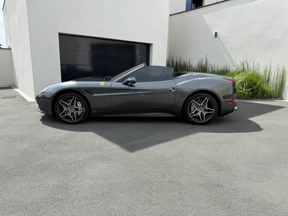 Ferrari California T 3.9L V8 560 CH / FRANCAISE / CARNET / 29954 KMS