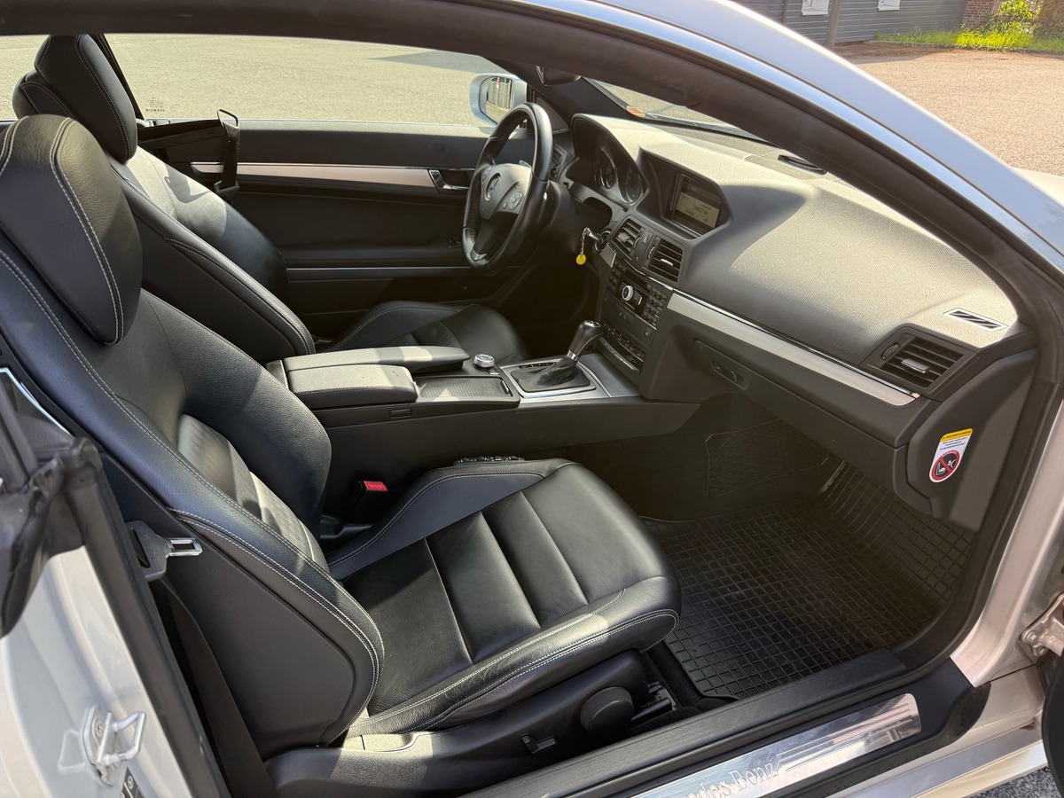 Mercedes-Benz Classe E Coupé 350 CGI V6 PACK AMG 7G-TRONIC BlueEFFICIENCY 292CH