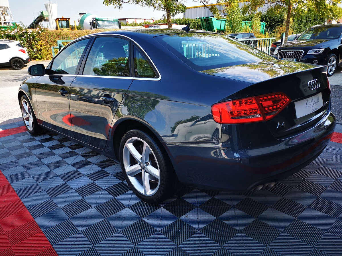 Audi A4 2.0 TDI 143 AMBITION LUXE bb