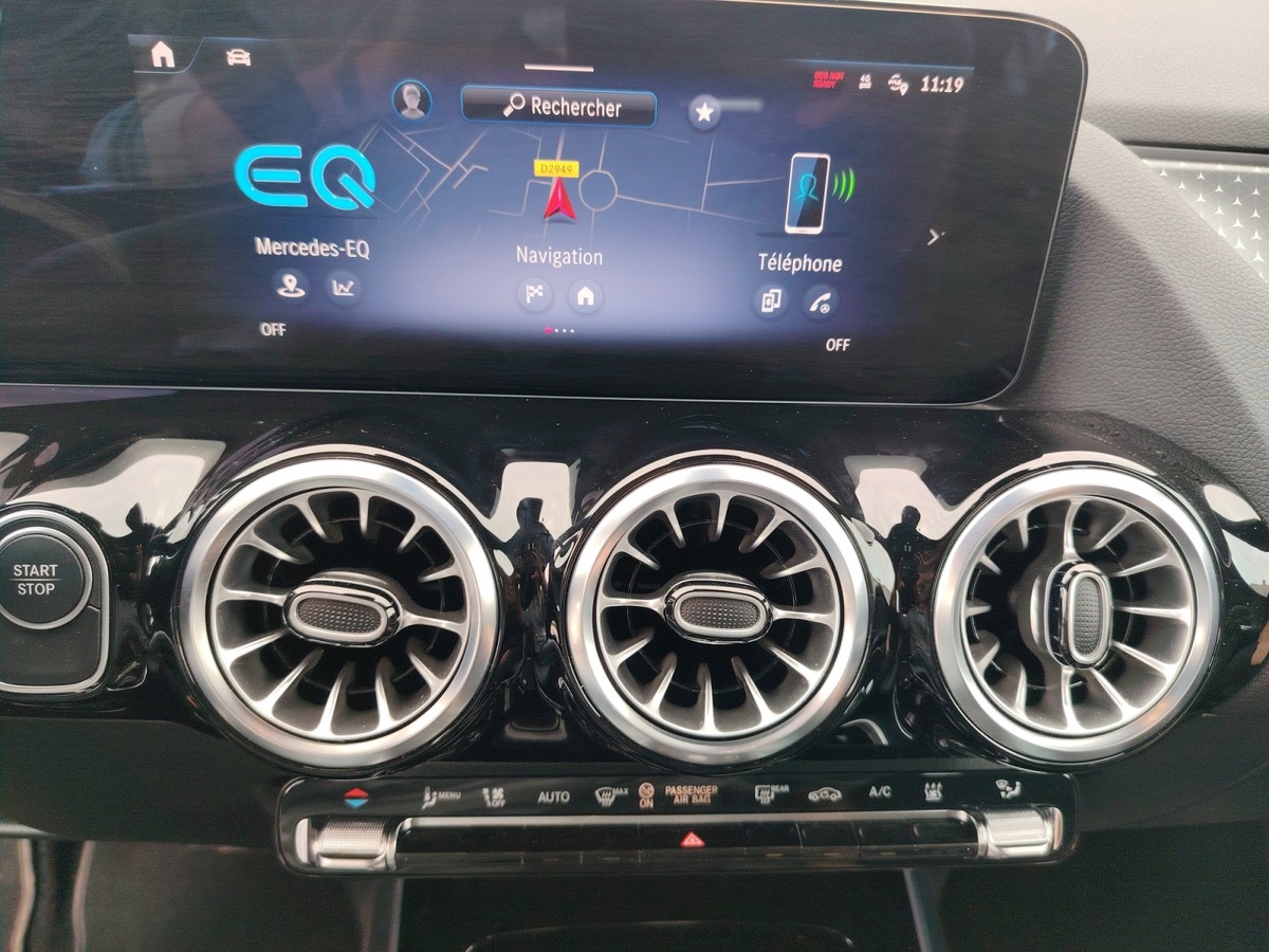 Mercedes-Benz EQA 250 + Edition pack  jantes AMG 6000 kms