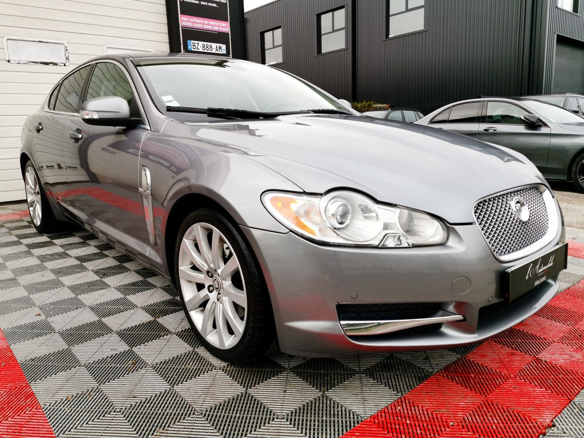 Jaguar XF 2.7 V6 D LUXE PREMIUM 207 vv